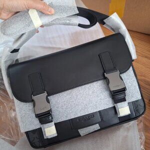 Coach C3747 Track Crossbody Bag In Signature Canvas Messenger Men’s NWT Org $490